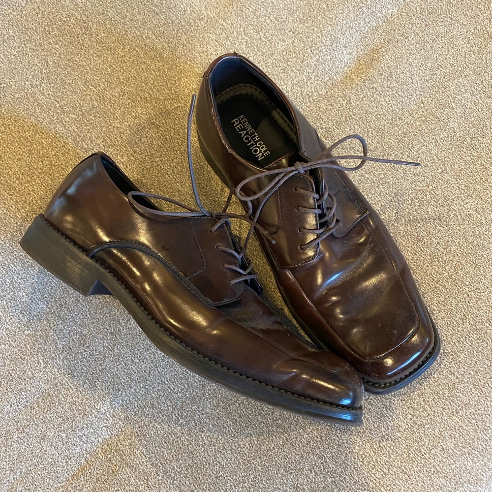 Kenneth Cole Men's Dark Brown Oxfords